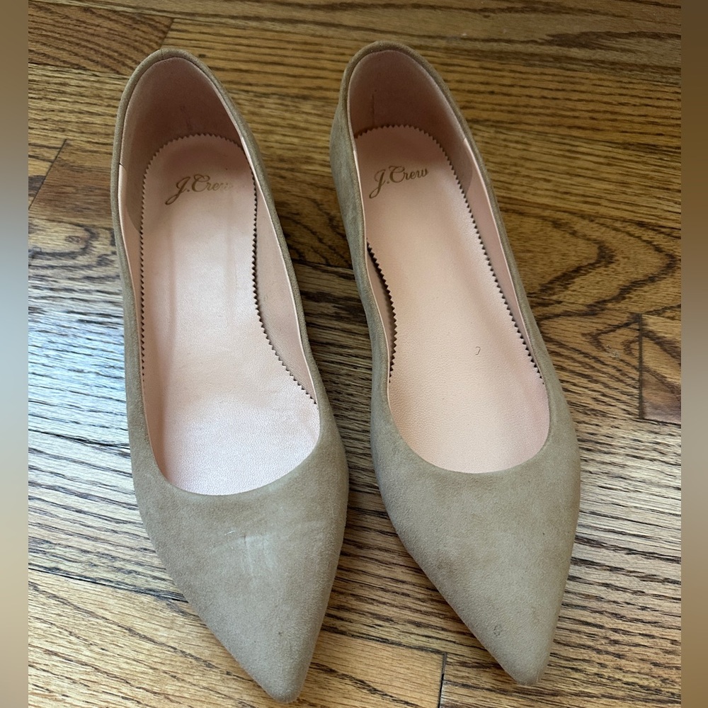 Pointed-toe flats in suede - Picture 4 of 13